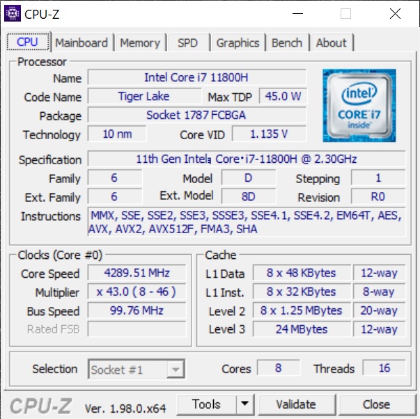 CPUはCore i7-11800H。前世代のCore i7-10870HやCore i7-10750Hなどに比べて性能面、電力効率両面で大きく進歩している