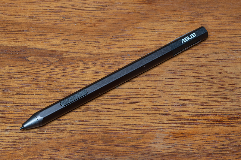 別売りのデジタイザペン「ASUS Pen SA201H」を利用できる