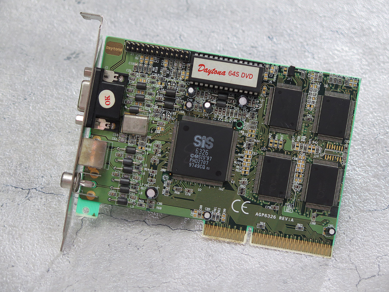 ヒートシンクを取り払ったところ