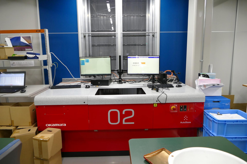 オートストアに入出庫を行なうためのポート