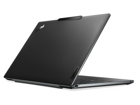 ThinkPad Z」が15年ぶり復活。独占のRyzen 7 6860Z搭載モデルも