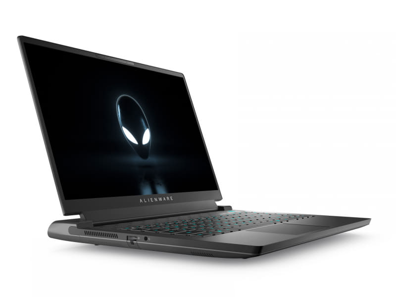 Alienware m15 R7(AMD)(写真提供：Dell)