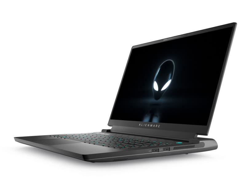 Alienware m15 R7(AMD)(写真提供：Dell)