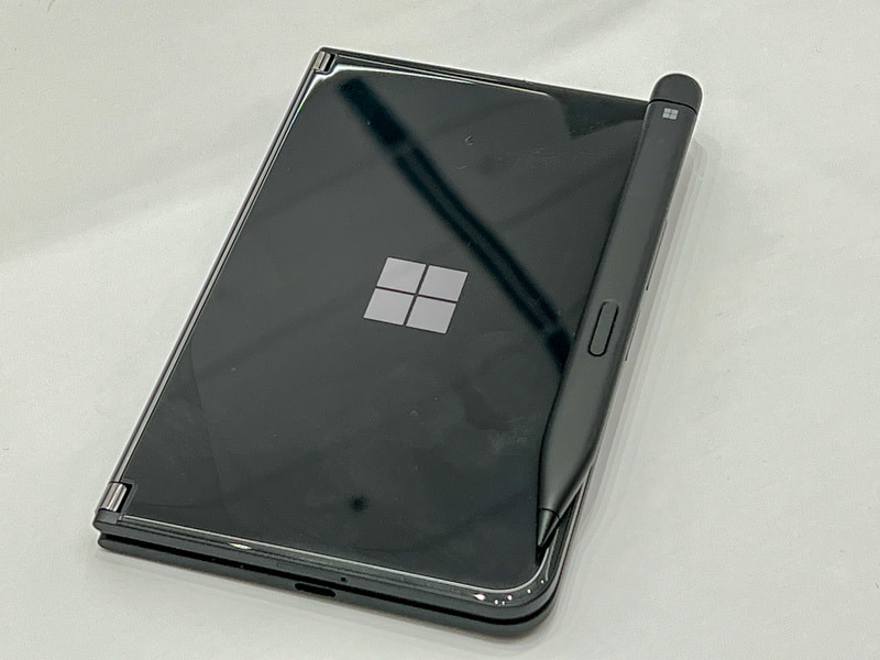 Surface スリム ペン 2(Surface Pro 8用のキーボードとセットで販売されている国内バージョン)を取り付けたところ