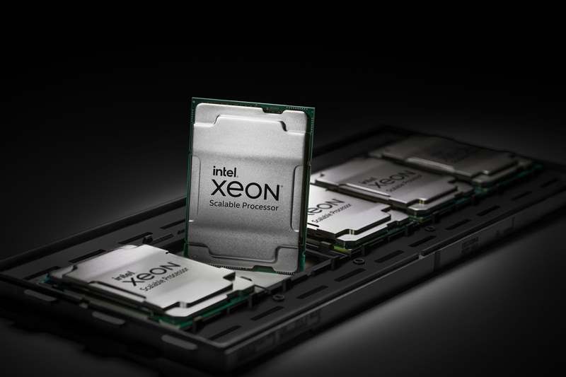 インテルが2021年4月に発表した第3世代インテル Xeon スケーラブル・プロセッサー(開発コードネーム：Ice Lake)(写真提供：インテル)