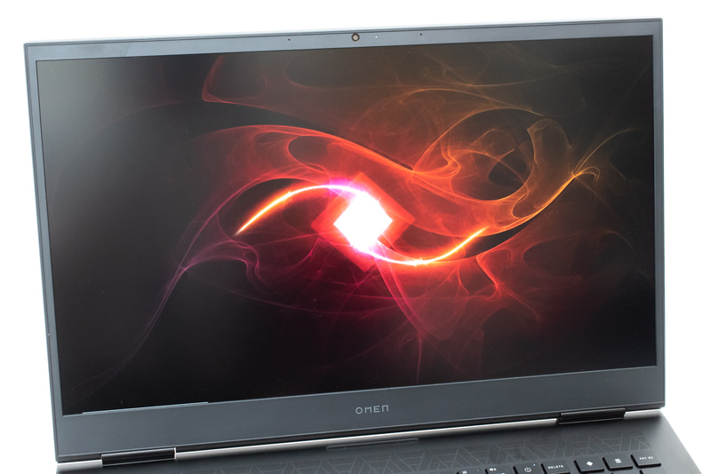 WQHD解像度の17.3型ディスプレイ。リフレッシュレート165Hz駆動に対応するゲーミング向けのIPSパネルだ