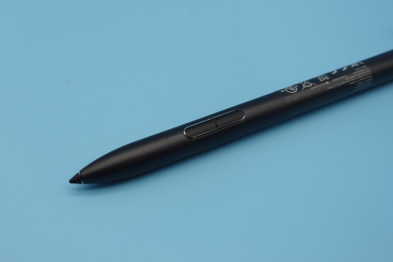 ペンのグリップ部分に上下ボタン