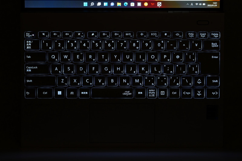 一部モデルではキーボードバックライトを搭載する