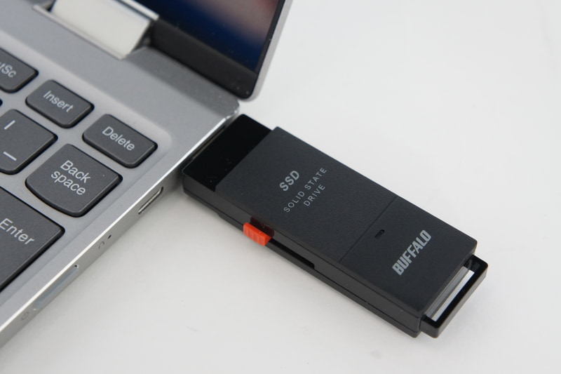 USBポートに直接挿せるのでスマートに使える