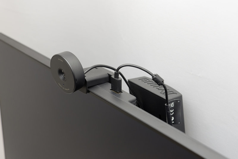 Webカメラ内蔵ディスプレイだと交換は困難だが、USB着脱式なので容易にWebカメラをアップグレードできる