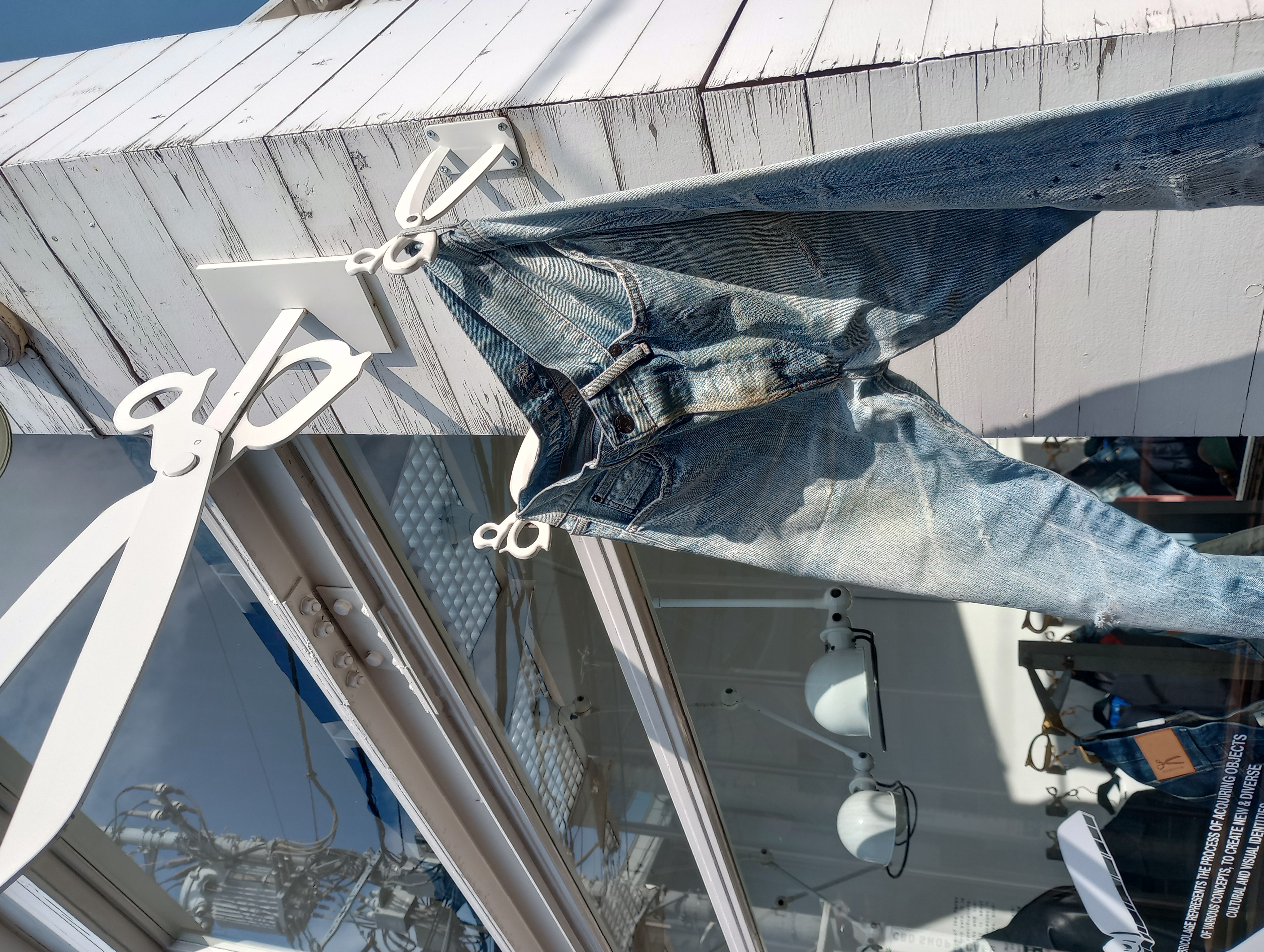 モデル:<a href="https://twitter.com/harukaofficial_" class="nn" target="_blank">春霞</a>＠<a href="http://net-age.co.jp/" class="n" target="_blank">NET-AGE</a>