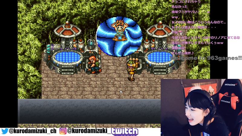 広場の奥の転送装置