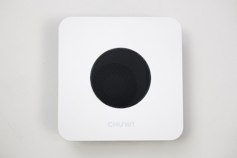 PC短評】Ryzen 7 3700U搭載でCDケースよりフットプリントが小さいPC