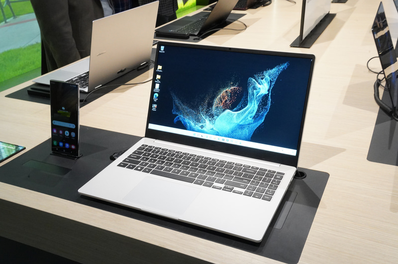 Galaxy Book2 15.6型