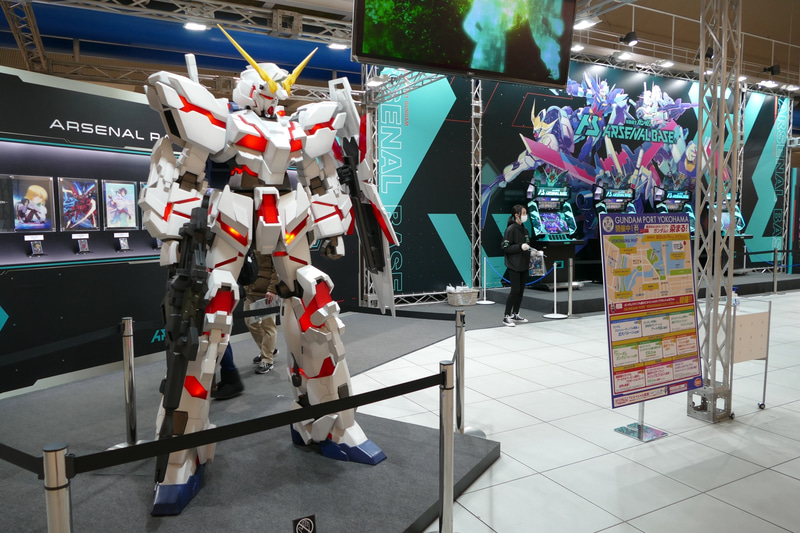 ゲーム「機動戦士ガンダム アーセナルベース」の展示とカード配布<br>© 創通・サンライズ