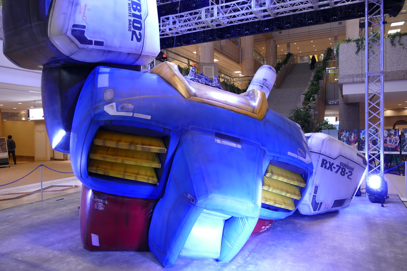 バルーンとは言え1/1。しかも間近で見られる<br>© 創通・サンライズ