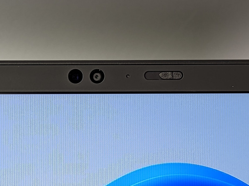 Windows Helloの顔認証に対応しているが、認識率はいまいち