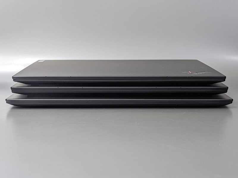 上から、本製品(Gen 9)、2019年モデル、2016年モデル。横幅が徐々にコンパクトになっていることがわかる