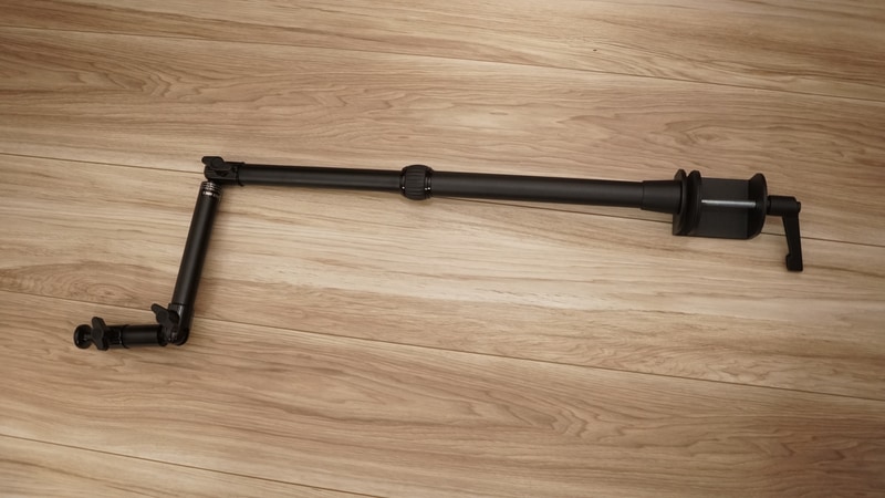 2つを合体させたところ。この先端にカメラなどを取り付けられる