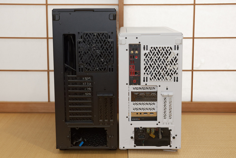 高さと奥行き、内部空間の広さがここまで違えばLiquid Freezer IIも入るだろう