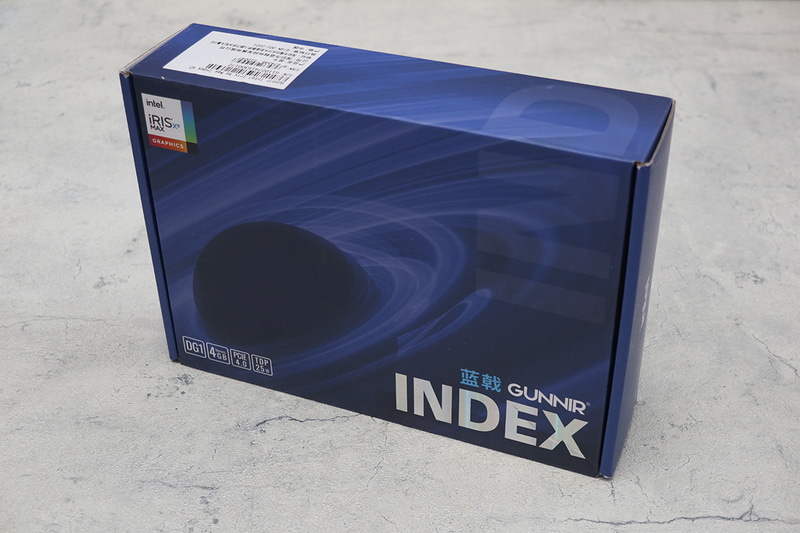 Intel Iris Xe Max Index V2の製品パッケージ