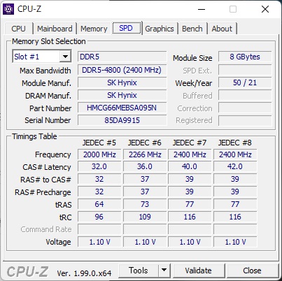 メモリは第11世代CoreではDDR4-3200までの対応だったが第12世代CoreではDDR5-4800までの対応になった。Dell G15でもDDR5-4800メモリを搭載している。容量は8GBを2枚で16GBだ