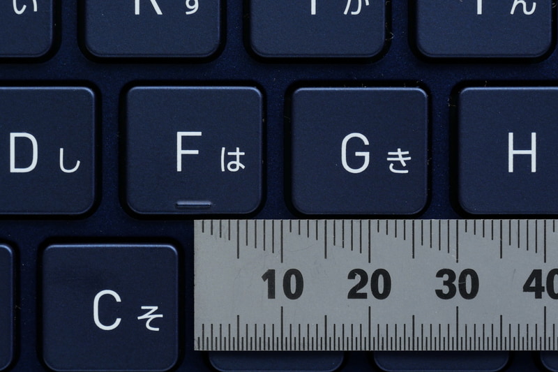 主要キーのキーピッチは約19mmフルピッチを確保