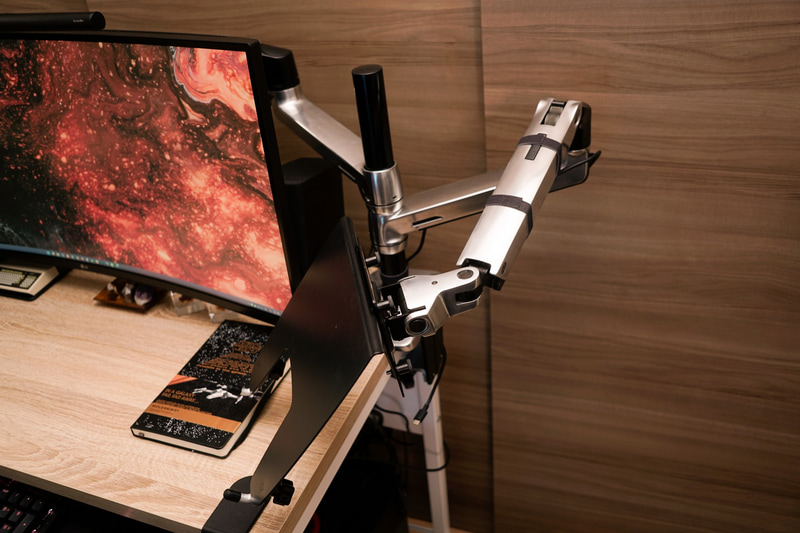 アームに取り付けたところ