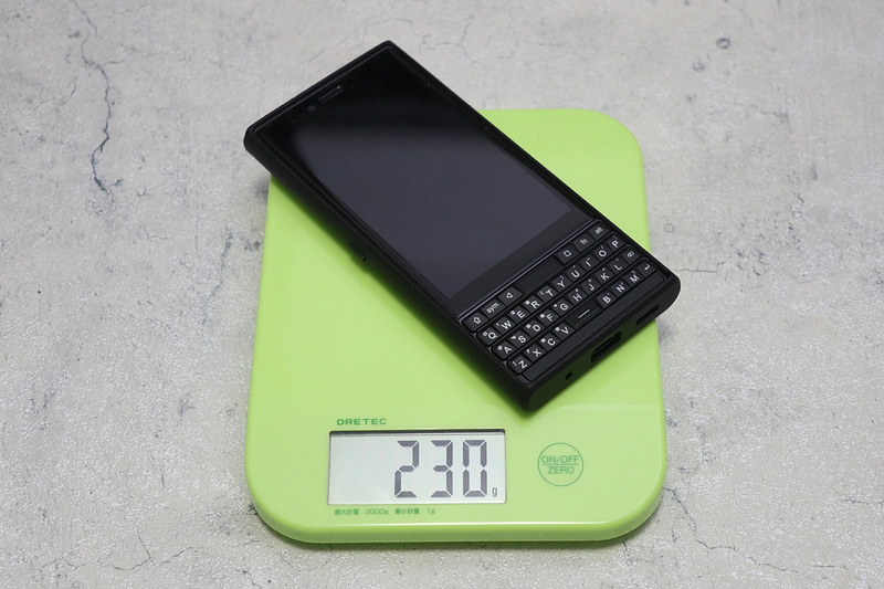 ケースを取り付けると230gとなる