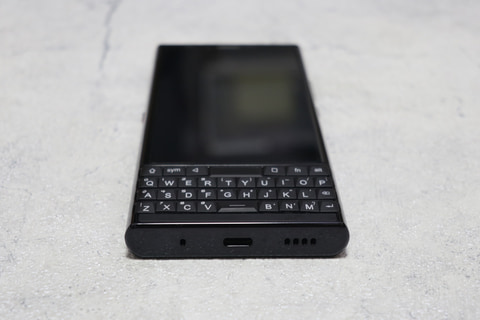 Hothotレビュー】QWERTYキーボード付きスマホがまた進化！「Titan Slim