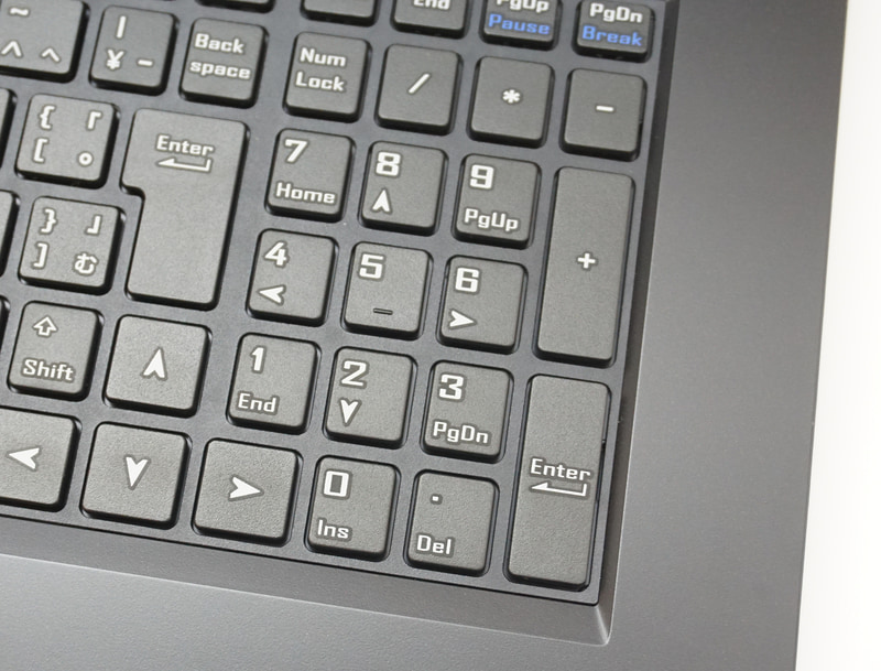 テンキー部分に、左カーソルキーがあるのはちょっと気になる