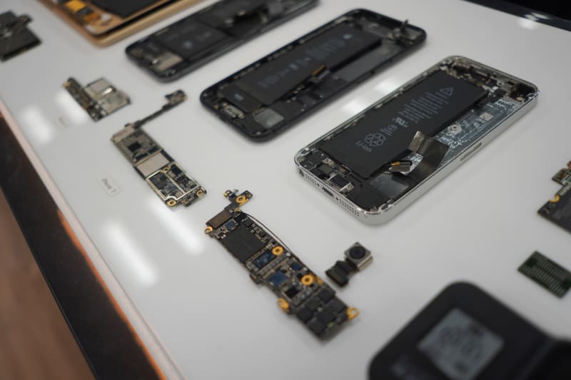 スマートフォンのデータ復旧にも対応している。大手メーカー製品はノウハウも豊富だ