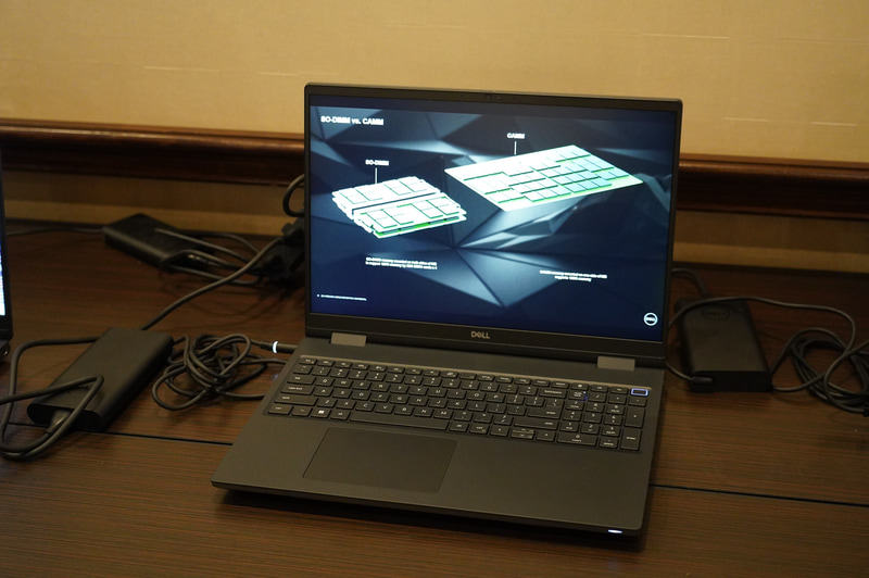 SO-DIMMに比較して薄く作ることができる