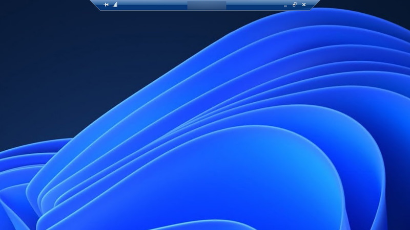 フルスクリーンのリモートデスクトップからローカルのデスクトップに遷移するには、最上部にマウスホバーさせて、ウィンドウを小さくしないといけない