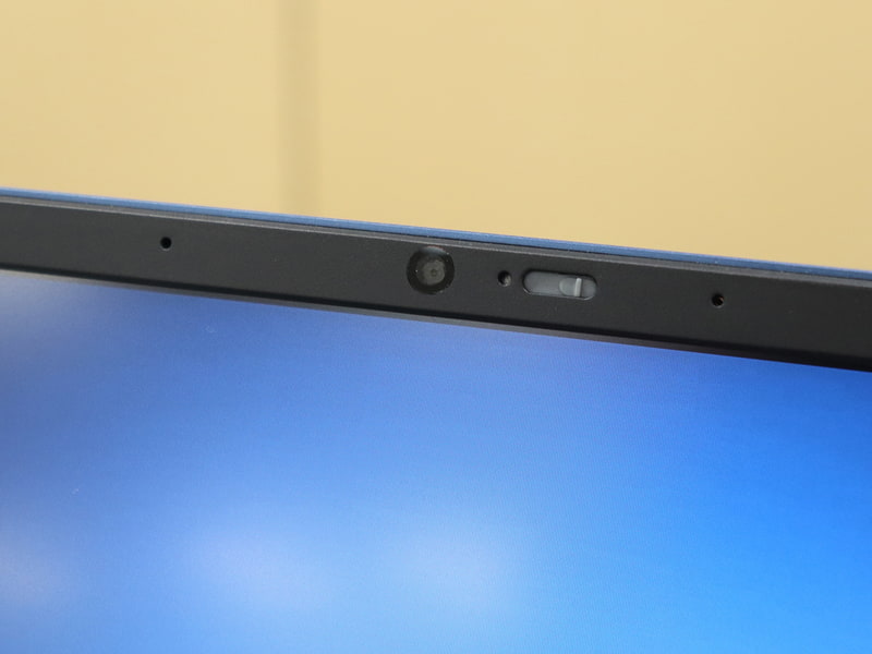 物理シャッター付きのWebカメラ