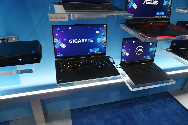 GIGABYTEの第12世代Core HX搭載ノートPC