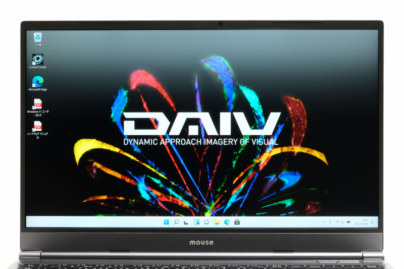 ディスプレイは15.6型フルHD液晶(1,920×1,080ドット、141ppi、60Hz、輝度非公表、sRGB比約100%、非光沢、タッチ非対応、スタイラス非対応)