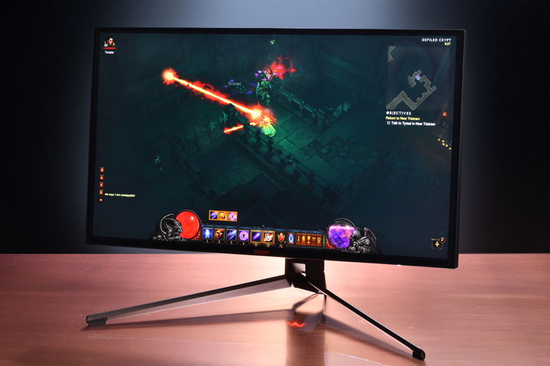 PCゲーム「Diablo III」の一幕。これは極端な例ではあるが、シャドウコントロールを変えることで、かなり暗部が持ち上がるのが分かる