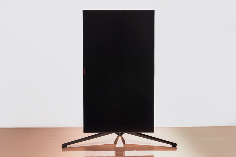 ピボットで縦長の表示も可能