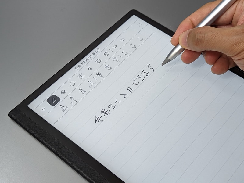 スタイラスことM-Pencil(第2世代)を使っての手書き入力が可能。ペン先に「万年筆」を選んだ場合は筆圧検知にも対応する