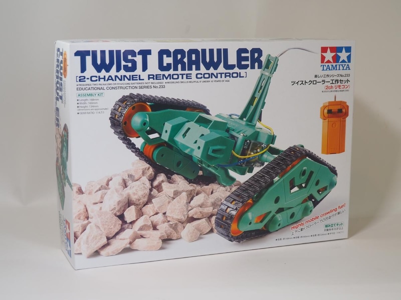 今回は、bCore4を組み込む模型としてタミヤの「ツイストクローラー工作セット(2chリモコン)」を用意した