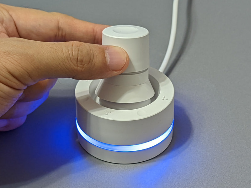 「Orbital2 STERNA」。実売価格は1万8,920円。ボディカラーはホワイト