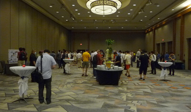 デモセッション会場の様子。6月13日午後7時30分頃に筆者が撮影したもの