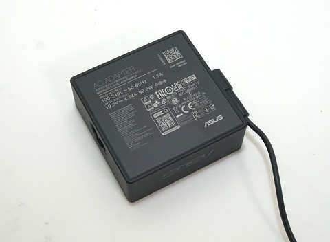 Hothotレビュー】有機ELで高性能なCore i7-12700Hを搭載。ASUS