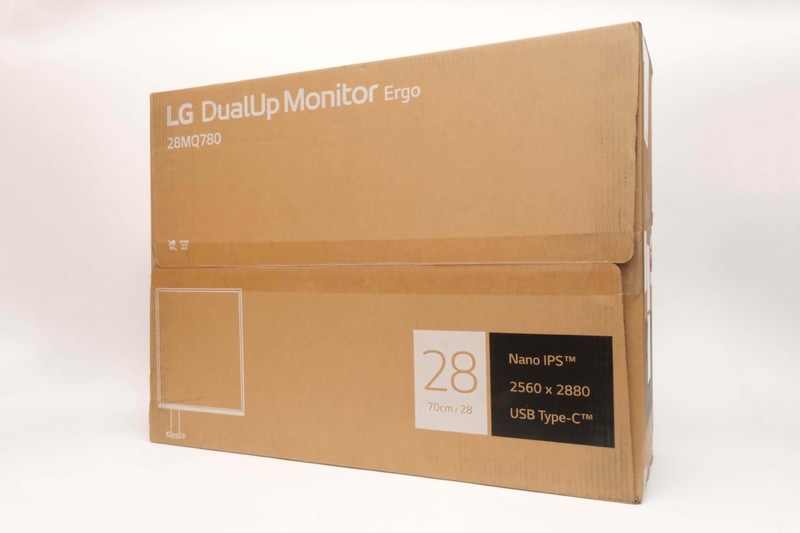 パッケージのサイズは740×240×550mm