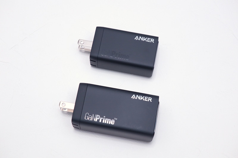 735 Charger(GaNPrime 65W)(写真上)と737 Charger(GaNPrime 120W)(写真下)