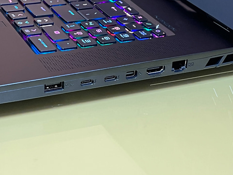 極美品⭐︎第12世代CPU⭐︎フルHD⭐︎SSD1TB⭐︎Blu-ray⭐︎ノート