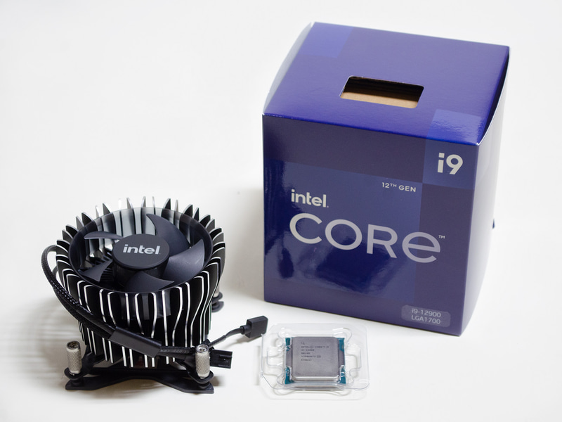 Core i9-12900リテール。ファンの大きさにビックリ！