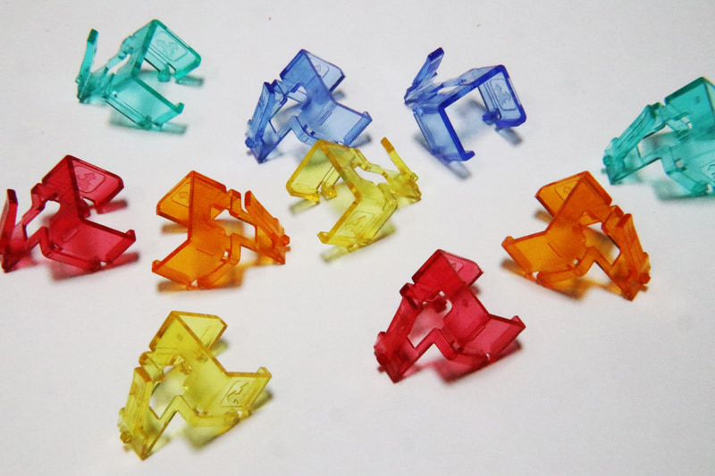 修理用バーツは10個入り。この際ツメが折れたコネクタを一気に復活させよう!