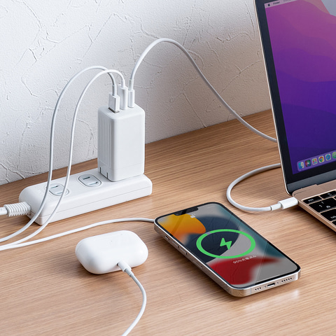 サンワサプライ、GaN採用で65W出力の3ポートUSB PD充電器 - PC Watch